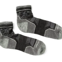 REI Co-op Merino Wool Lightweight Flash Quarter Socks