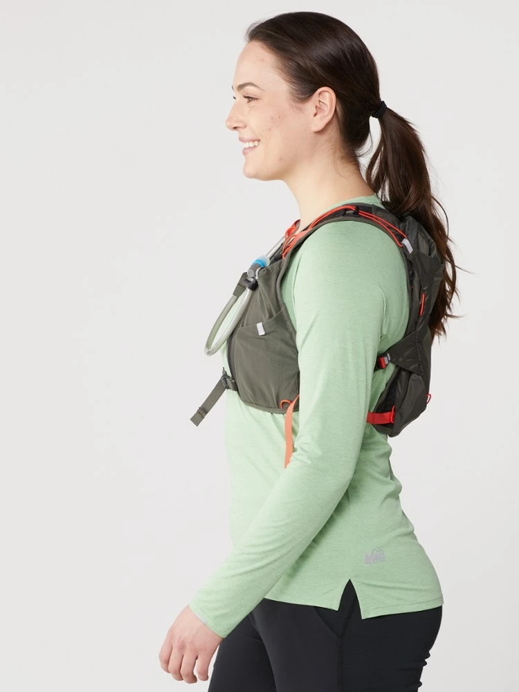 REI Co-op Swiftland 5 Hydration Vest - Women's 4 REI Co-op Swiftland 5 Hydration Vest - Women's - Image 3
