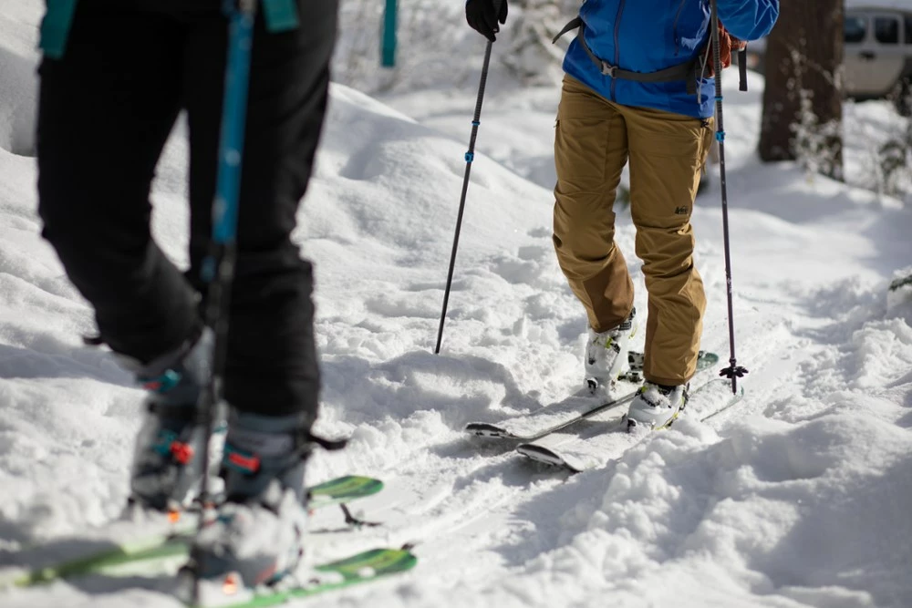 REI Co-op First Chair GTX Bib Snow Pants - Women's 20 REI Co-op First Chair GTX Bib Snow Pants - Women's - Image 18