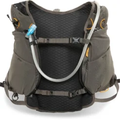 REI Co-op Flash 15 Hydration Vest