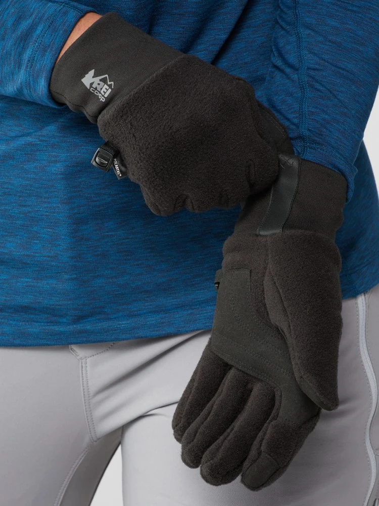 REI Co-op Fleece Gloves - Women's 4 REI Co-op Fleece Gloves - Women's - Image 2