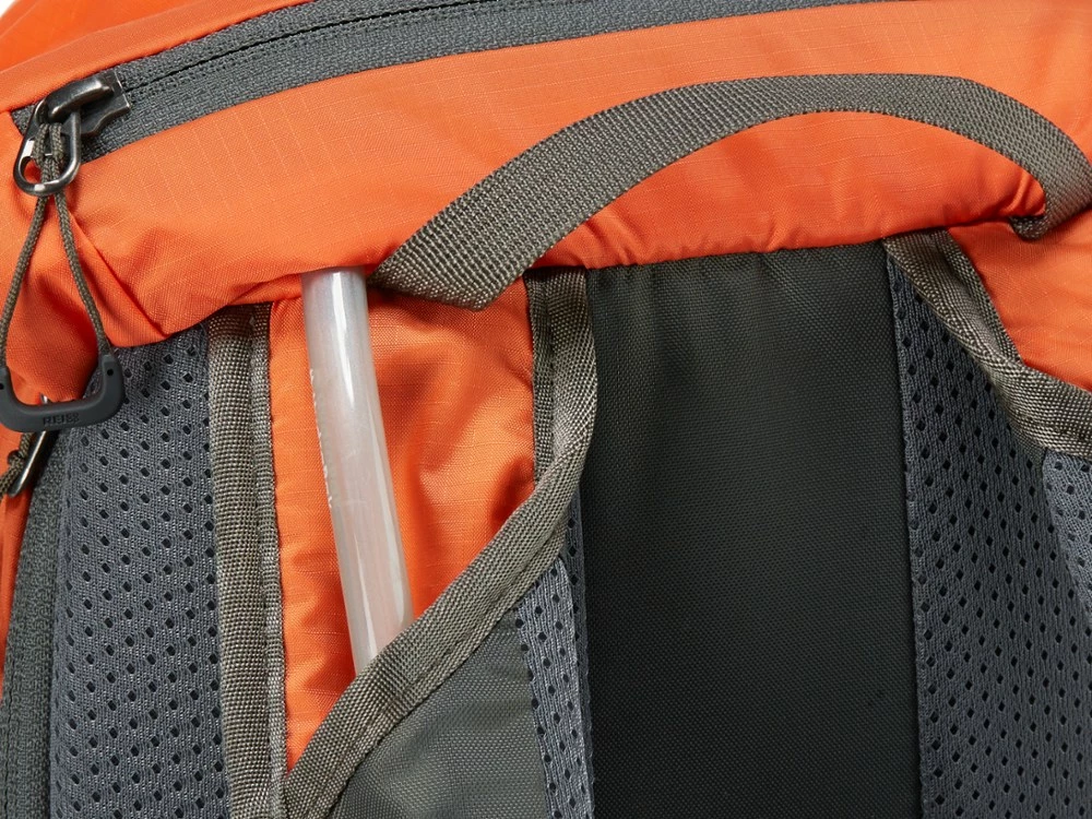 REI Co-op Flash 22 Pack 10 REI Co-op Flash 22 Pack - Image 8