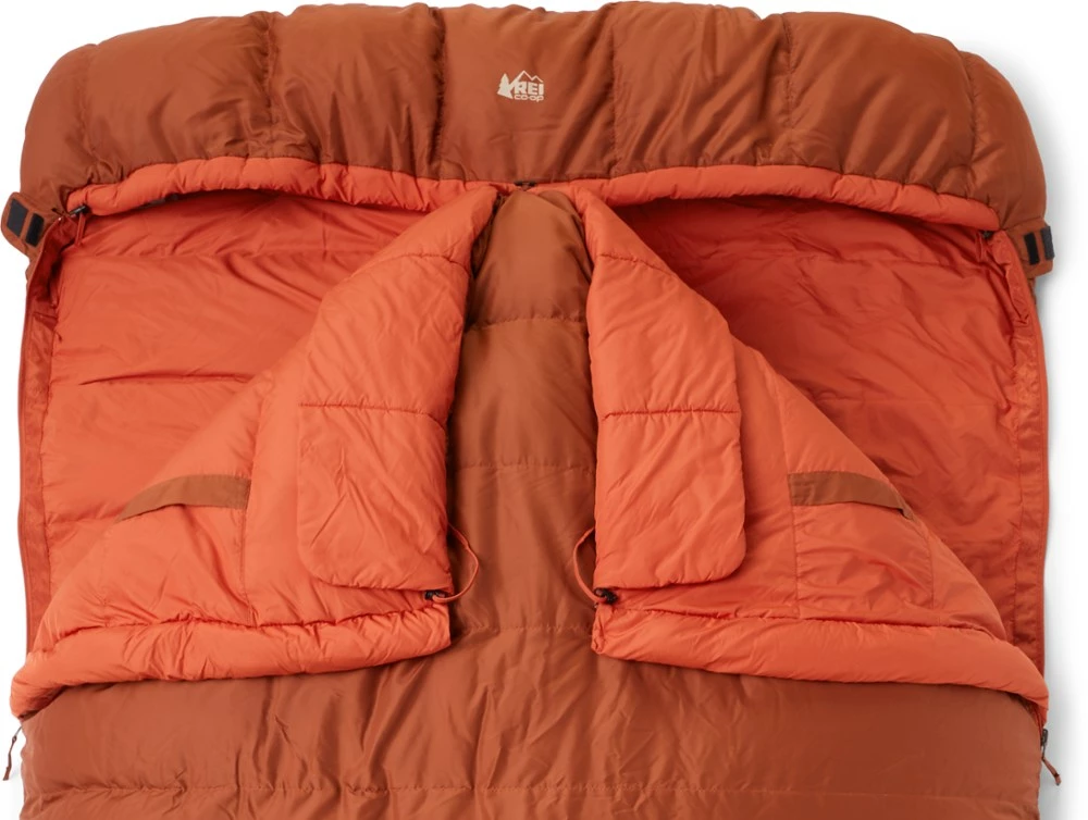 REI Co-op HunkerDown 20 Double Sleeping Bag 4 REI Co-op HunkerDown 20 Double Sleeping Bag - Image 2