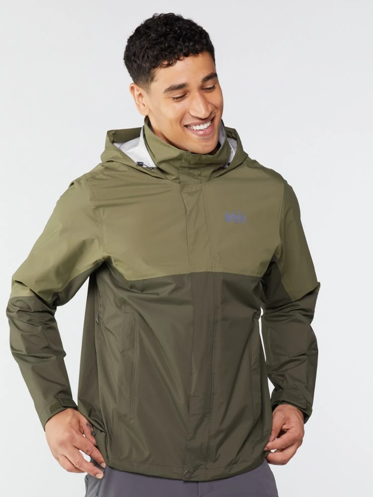 REI Co-op Rainier Rain Jacket - Men's 4 REI Co-op Rainier Rain Jacket - Men's - Image 2