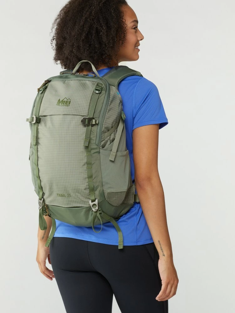 REI Co-op Trail 25 Pack - Women's 4 REI Co-op Trail 25 Pack - Women's - Image 2