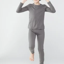 REI Co-op Merino Midweight Base Layer Top - Kids' -REI CO-OP Sales d0f11565 bf62 4ee7 85a2 937942355ae4