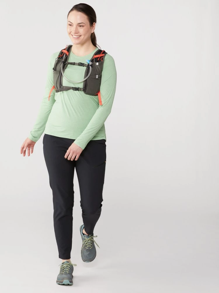 REI Co-op Swiftland 5 Hydration Vest - Women's 5 REI Co-op Swiftland 5 Hydration Vest - Women's - Image 4