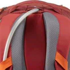 REI Co-op Tarn 18 Pack - Kids' -REI CO-OP Sales fd77113e 6bdd 402b b08f c01fbfd125a8